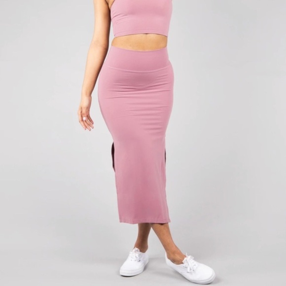 BUFFBUNNY Girl Boss Skirt -M